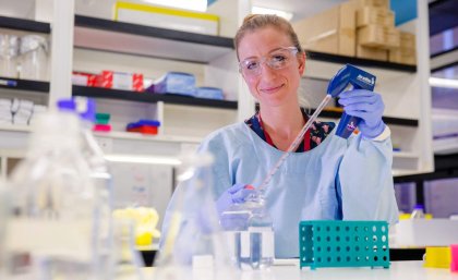 Dr Kirsty Short in the laboratory